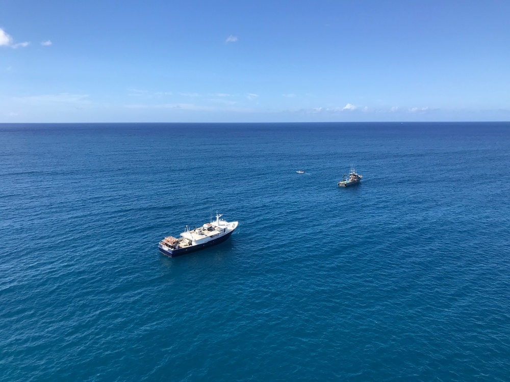 Coast Guard, commercial salvors respond to grounded vessel off Honolulu