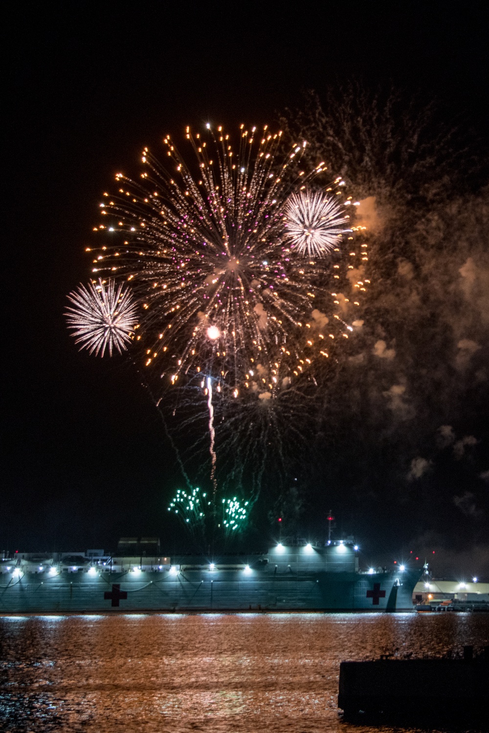 DVIDS Images Fourth of July Fireworks Display at JBPHH [Image 2 of 3]