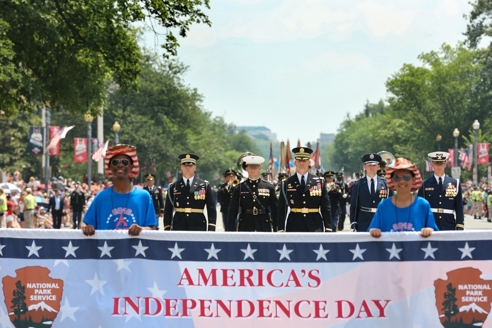 District of Columbia National Guard 257th Army Band marches in Independence Day Parade