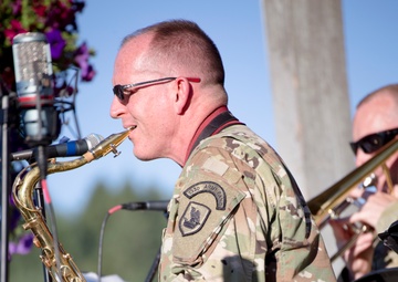 133rd Army Band receives large turnout in Gig Harbor