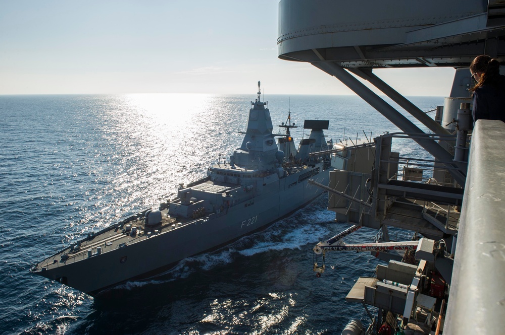 090101-N-MK318-0047