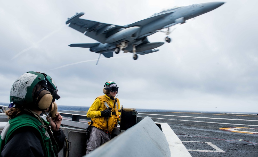 USS Ronald Reagan (CVN 76)