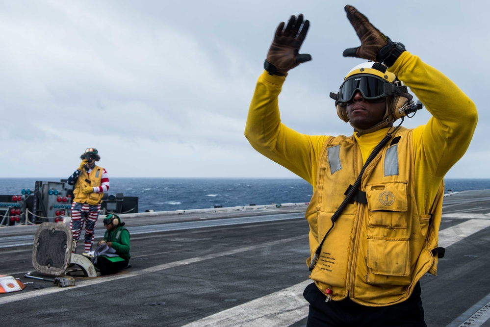 USS Ronald Reagan (CVN 76)