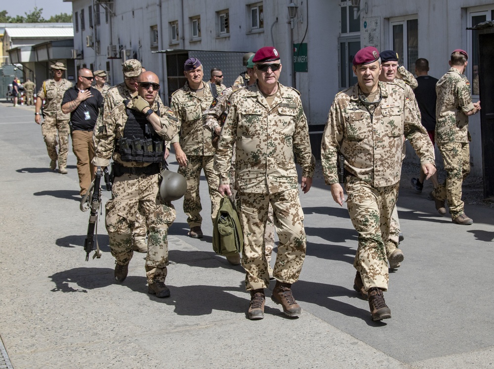 Germany's Chief of Defense visits Resolute Support Headquarters