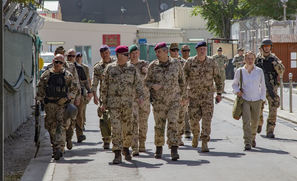 Germany's Chief of Defense visits Resolute Support Headquarters