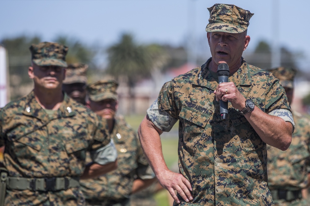 Change of Command Ceremony: Commanding General of 1st MARDIV