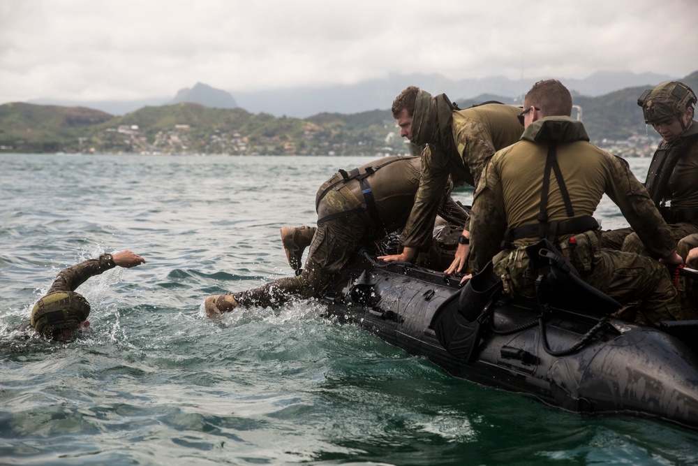 RIMPAC participants helocast in Hawaii