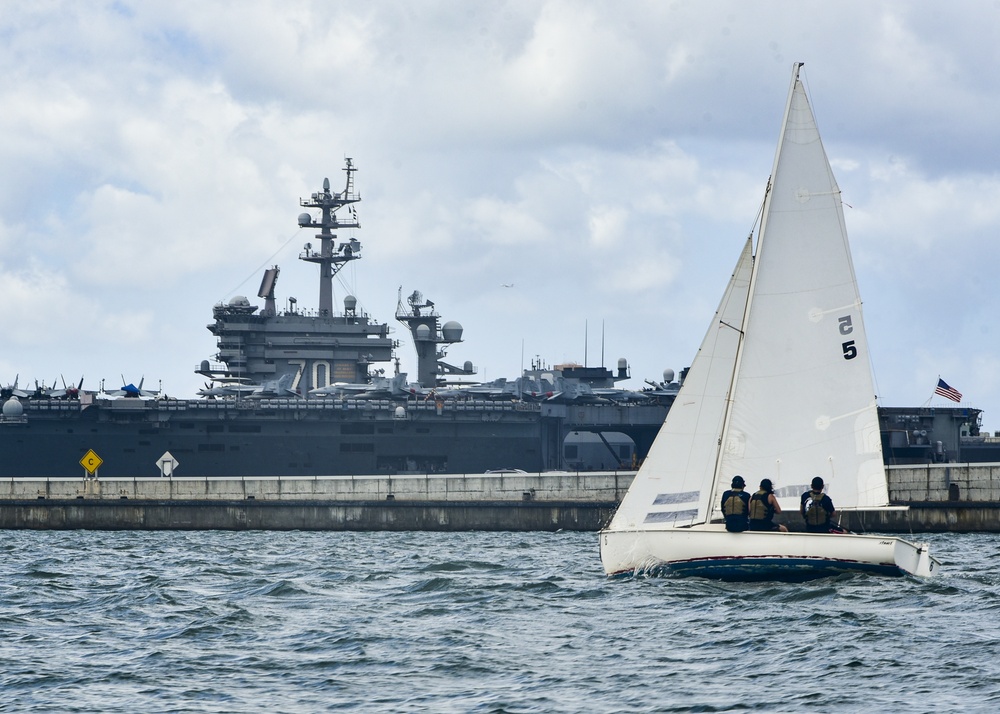 Service Members Sail in Rainbow Bay Marina Regatta