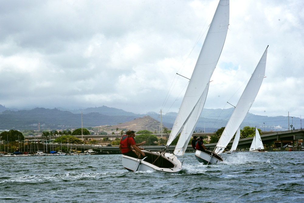 Service Members Sail in Rainbow Bay Marina Regatta