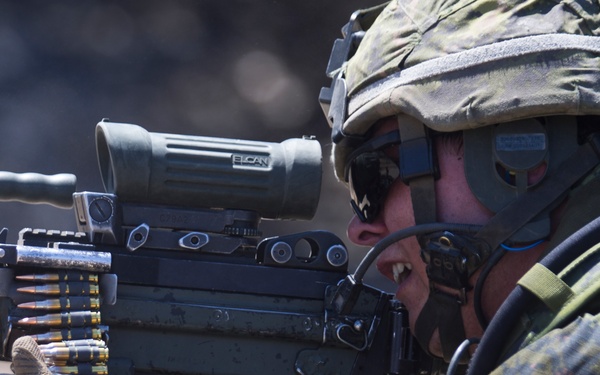 Canadians take down targets during RIMPAC