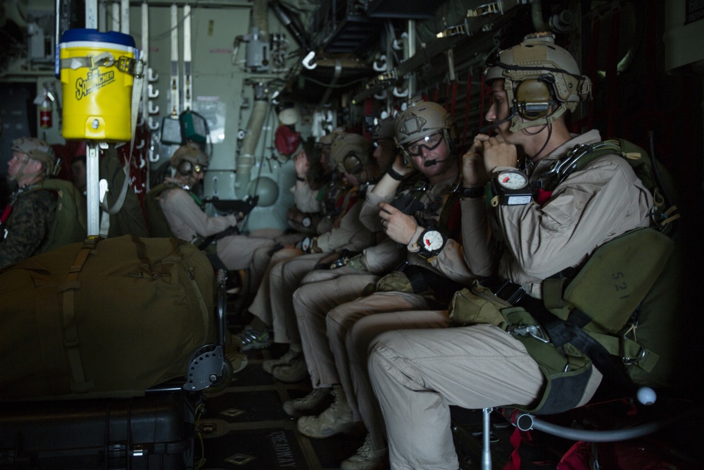 Force reconnaissance Marines conduct free fall operations