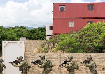 Australian Soldiers Commence Force Integration Training during RIMPAC