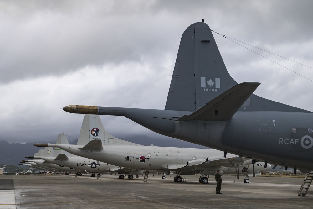 A Canadian Aurora Aircraft (CP140) Arrives in Hawaii for RIMPAC 2018 Exercise