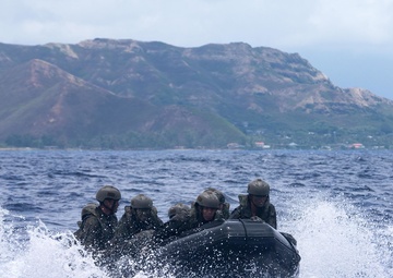 Australia Amphib Capabilities Strengthened through Teamwork