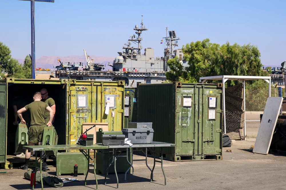 MEU Marines conduct gear, equipment wash-down in Jordan