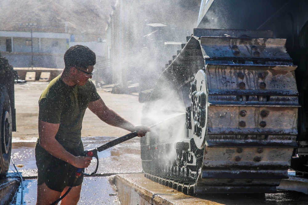 MEU Marines conduct gear, equipment wash-down in Jordan