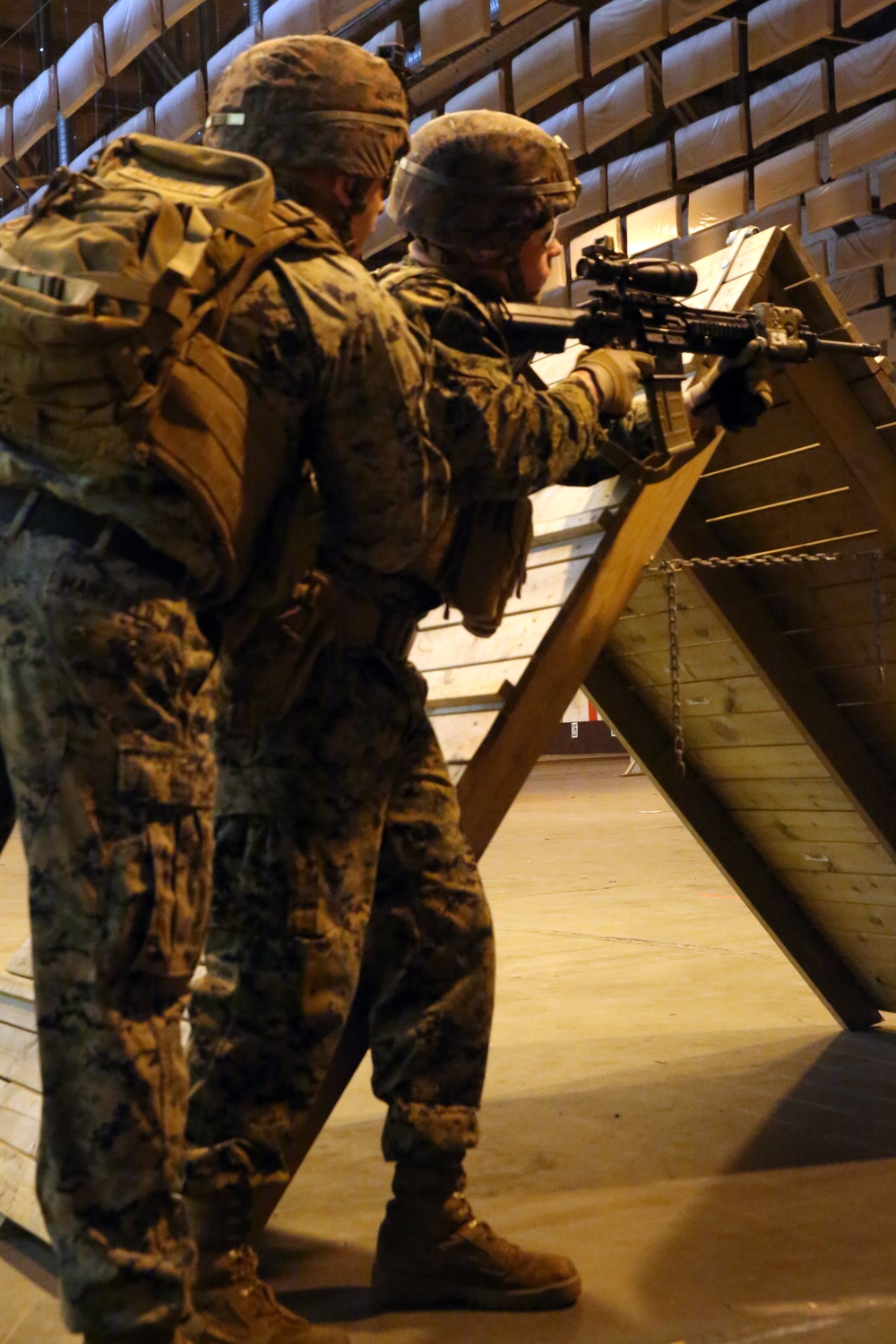 Marines enhance marksmanship skills during CMP range in Norway