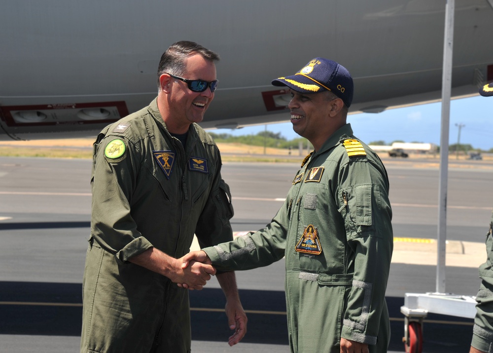 Servicemembers from the Indian Navy Arrive for RIMPAC