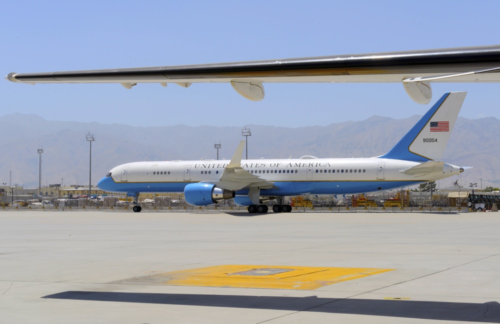 Pompeo visits Afghanistan