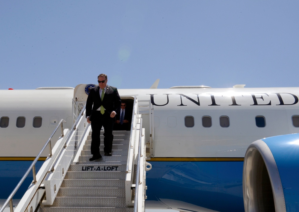 Pompeo visits Afghanistan