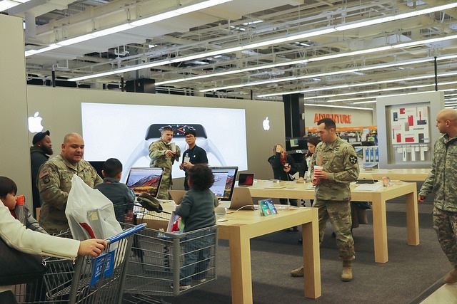 Military shoppers can put laptops and tablets on layaway