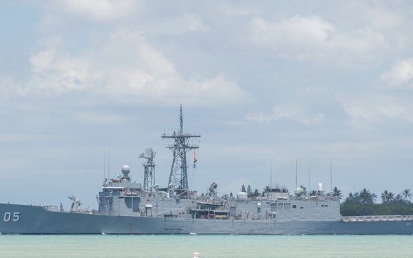 HMAS Melbourne departs Joint Base Pearl Harbor-Hickam for RIMPAC 2018