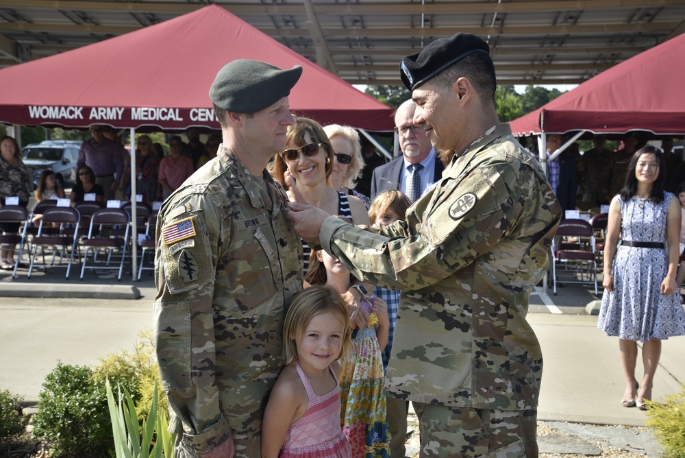 Former Fort Bragg WTB Commander Receives Award