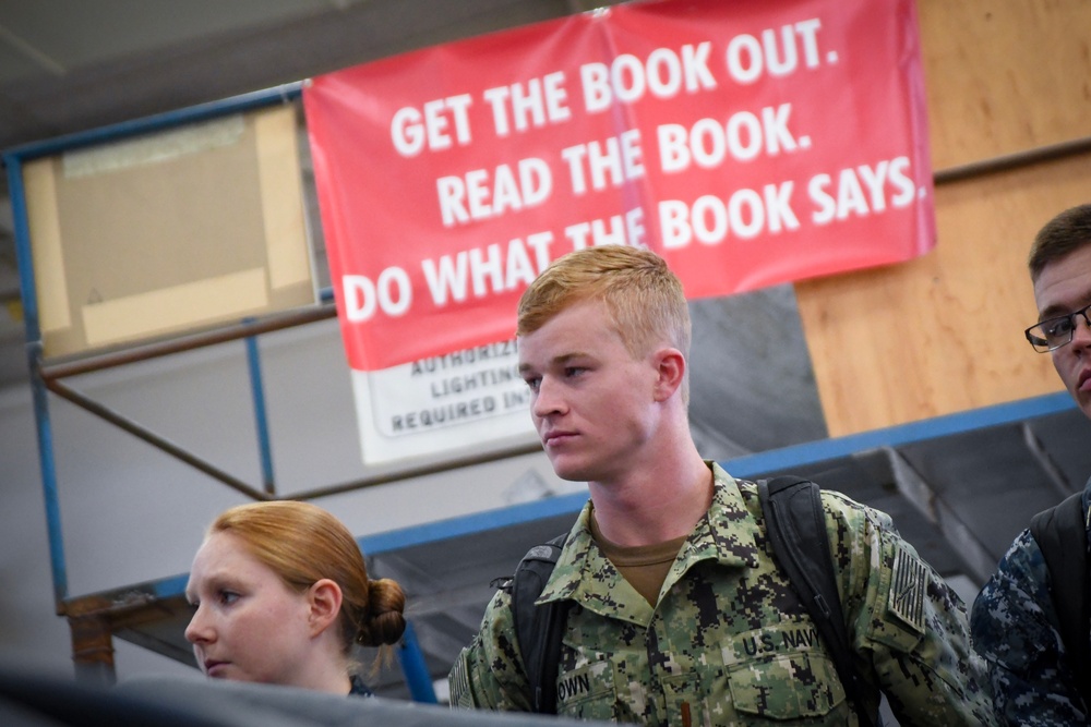 Basic Division Officer Course Students Receive Engineering Training