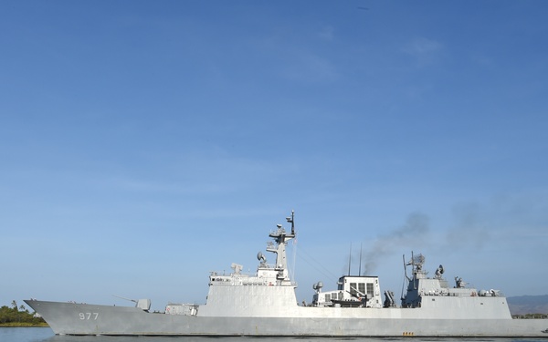 Republic of Korea Navy destroyer Dae Jo Yeong leaves Pearl Harbor