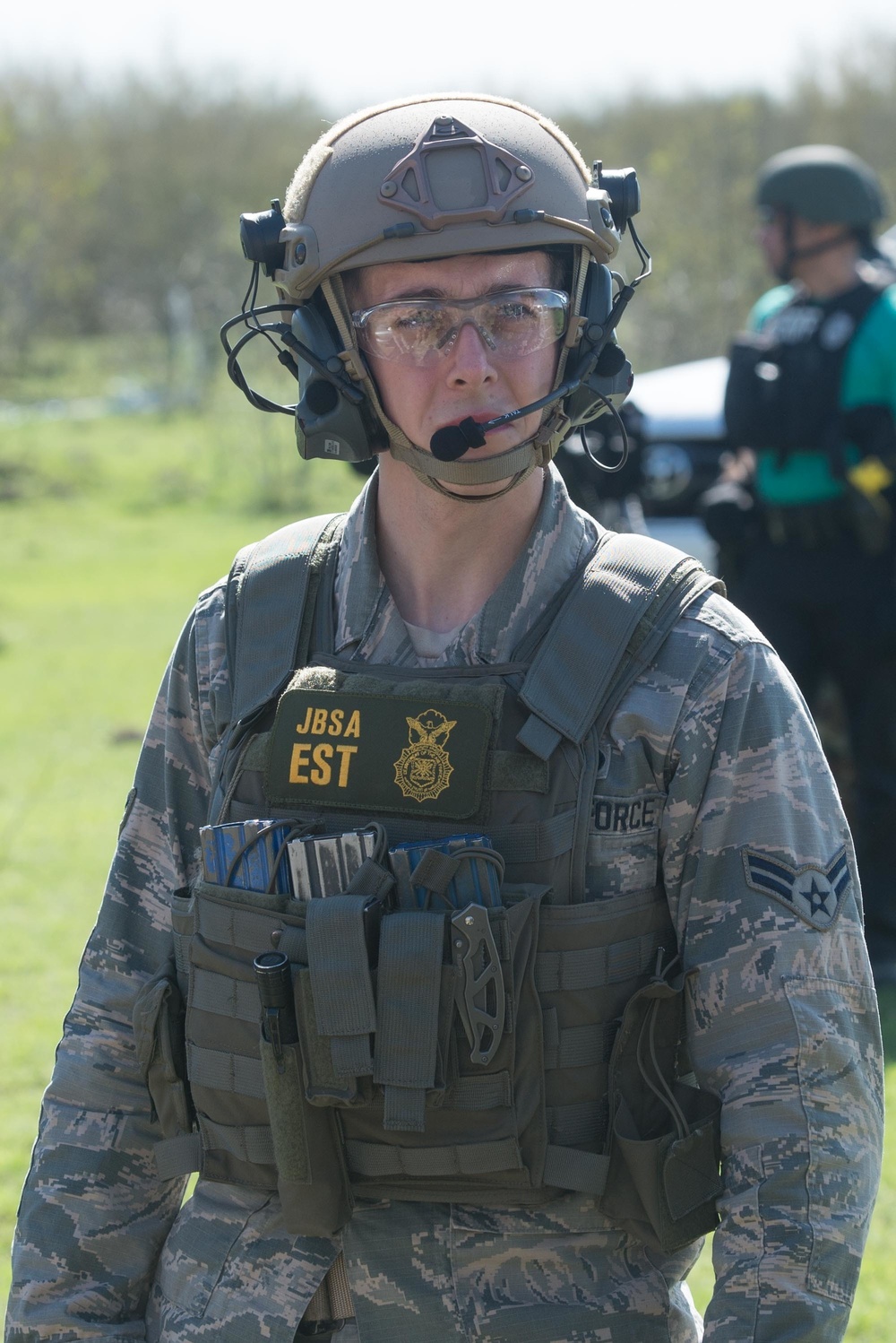 JBSA 802nd SFS &amp; Bexar County Sheriff's Office members attend advanced S.W.A.T. Course