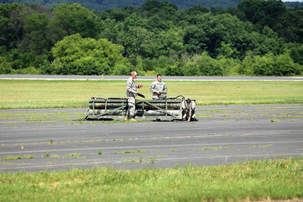 89B students build sling-loading skills for ammo at Fort McCoy