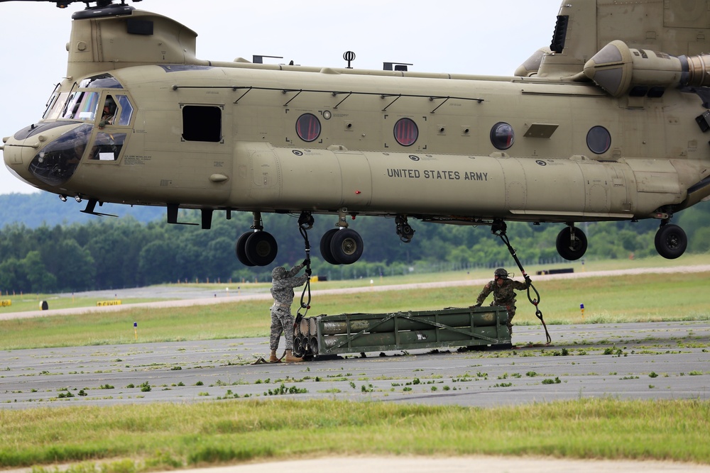 89B students build sling-loading skills for ammo at Fort McCoy