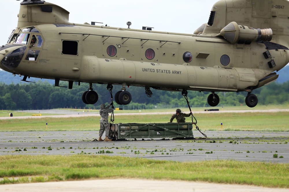 89B students build sling-loading skills for ammo at Fort McCoy