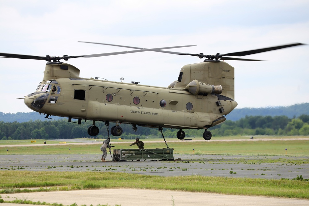 89B students build sling-loading skills for ammo at Fort McCoy