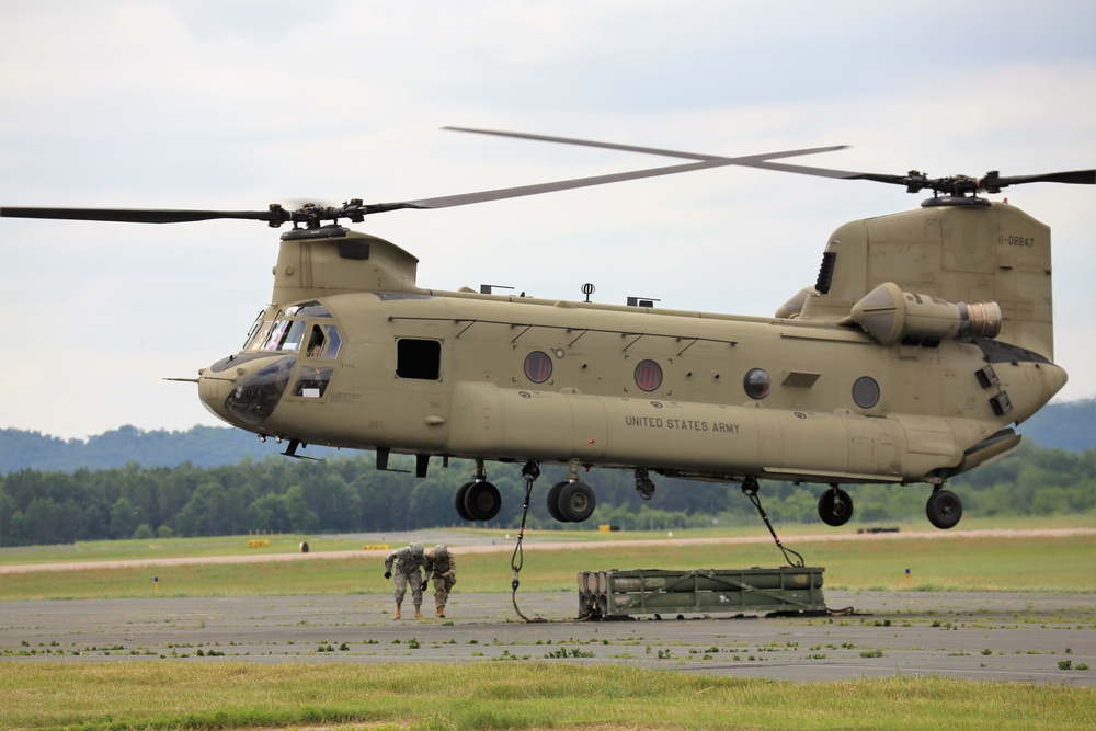 89B students build sling-loading skills for ammo at Fort McCoy