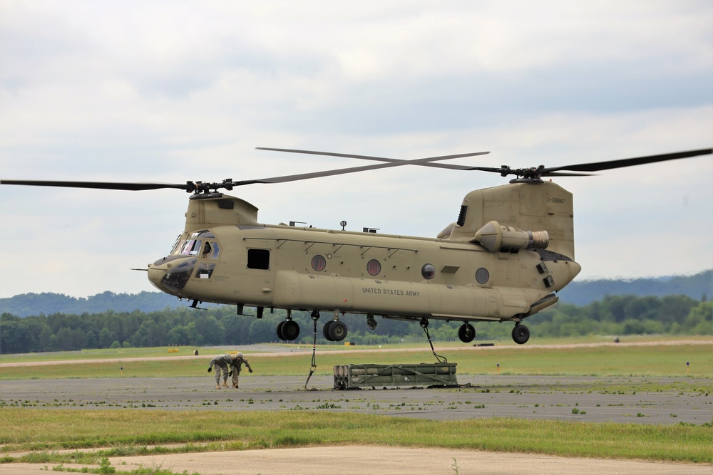 89B students build sling-loading skills for ammo at Fort McCoy