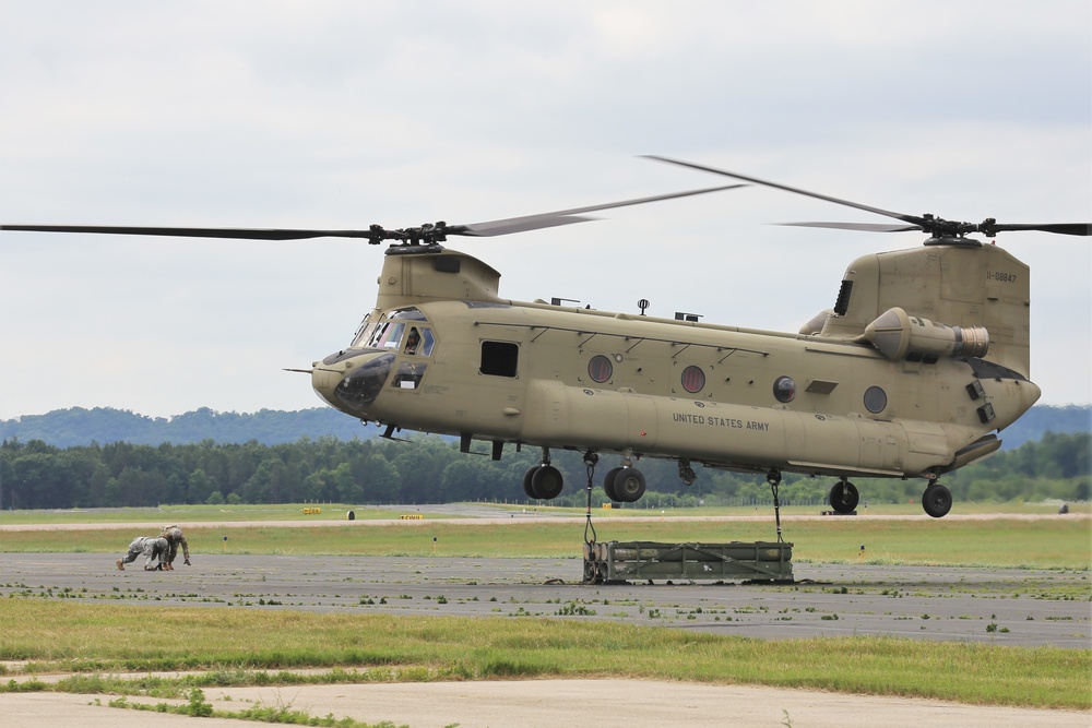 89B students build sling-loading skills for ammo at Fort McCoy