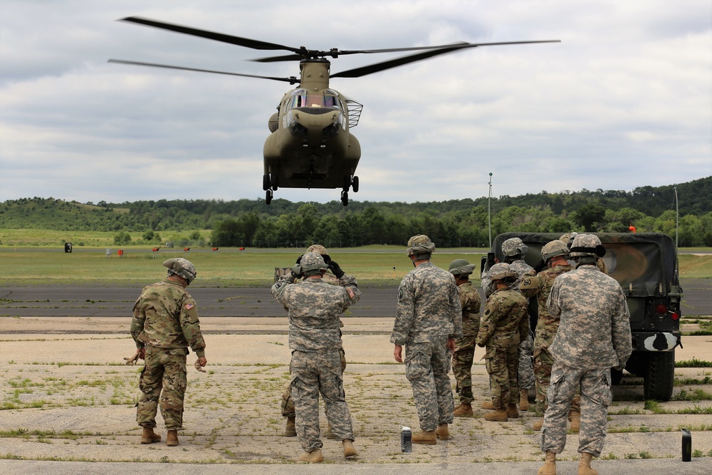 89B students build sling-loading skills for ammo at Fort McCoy