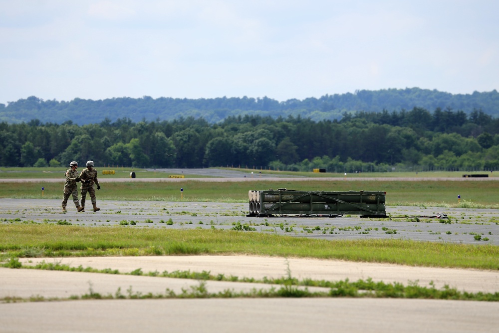 89B students build sling-loading skills for ammo at Fort McCoy