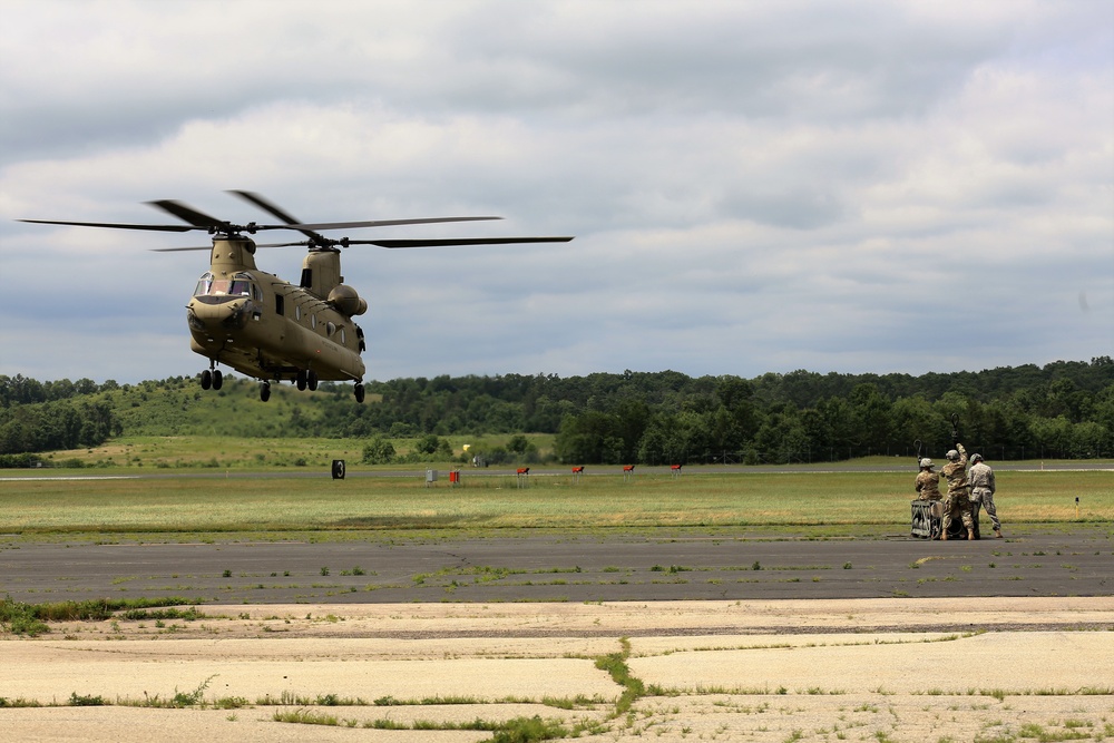 89B students build sling-loading skills for ammo at Fort McCoy