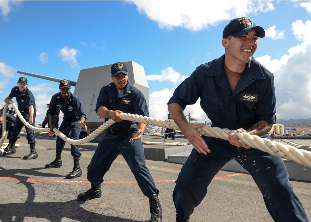 USS Sterett gets underway for at sea phase of RIMPAC 2018