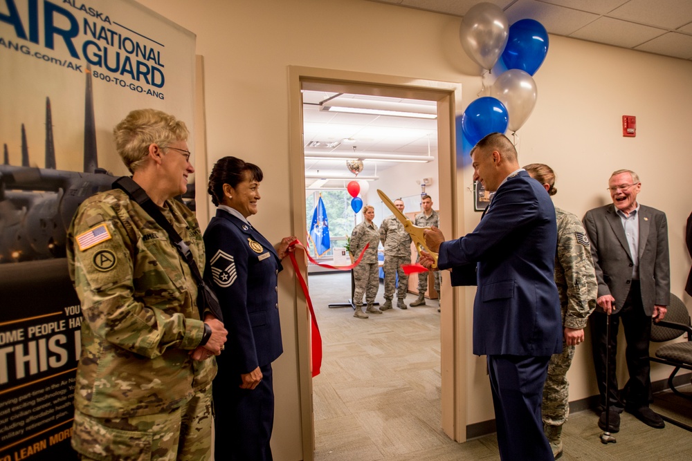 Alaska Air Guard opens first recruiting office in Juneau