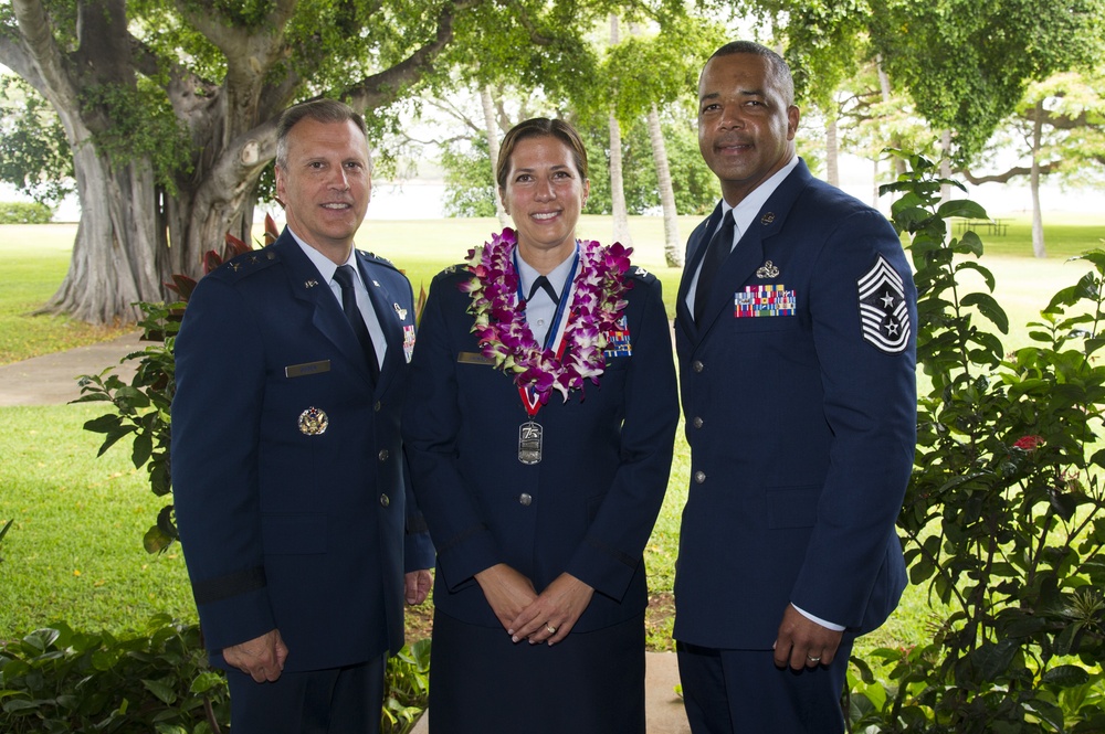 Χαίρετε, Aloha, Bien Binidu to Pacific Reserve Commander