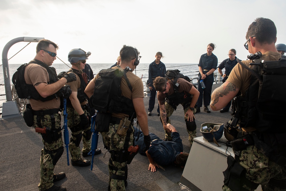 USS Preble conducts VBSS training during RIMPAC exercise