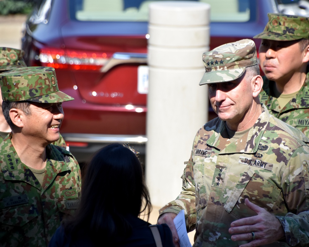 Gen. Yamazaki visit to FORSCOM