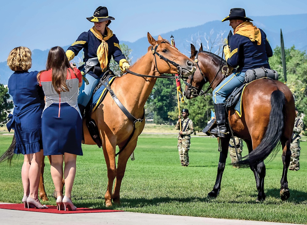 New leadership takes garrison reins