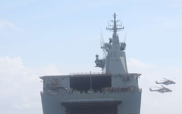 U.S. Marines board Australian HMAS Adelaide