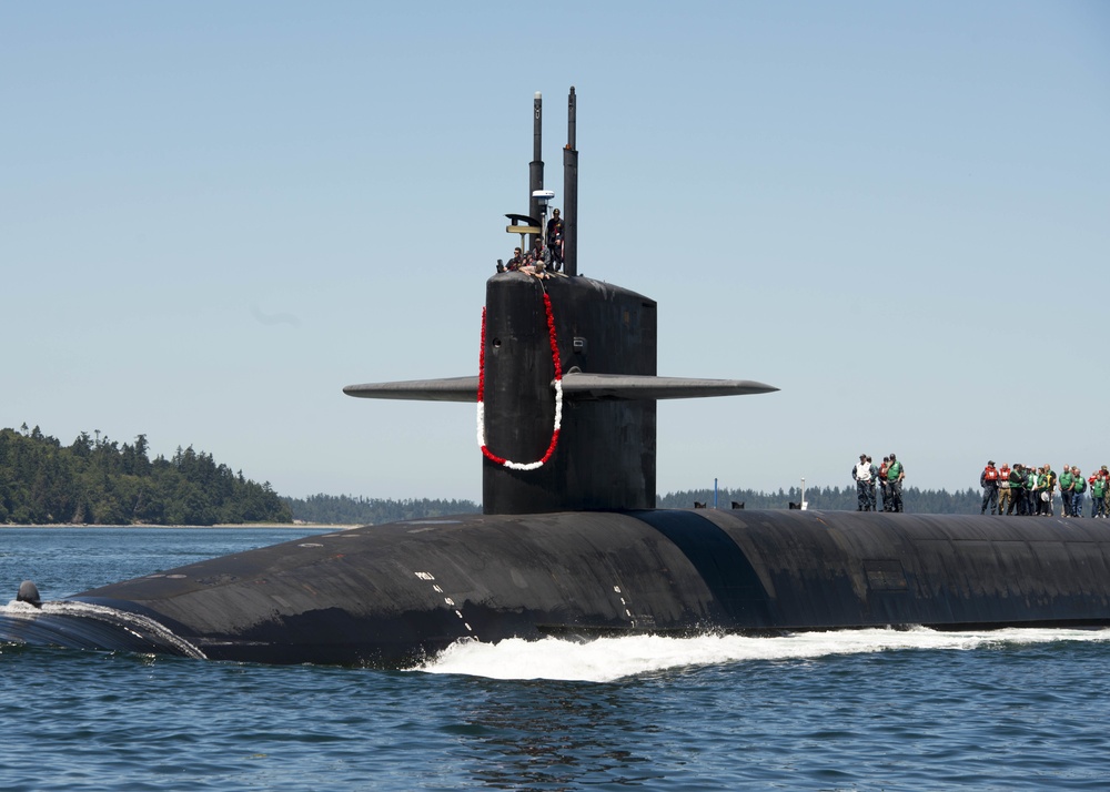 USS Nebraska (SSBN 739) Blue Crew Returns Home from first Strategic Patrol Since 2013