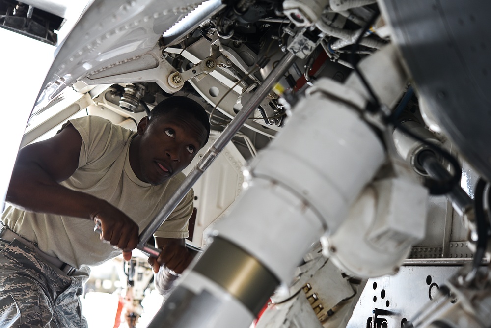 F-22 crew chief apprentice course