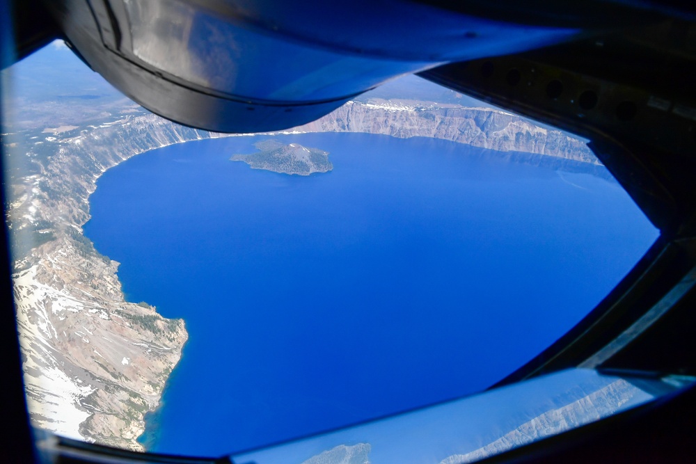 Washington Air National Guard hosts ESGR Bosslift